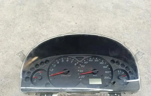 Mazda Tribute Speedometer (instrument cluster) YL8F-10849-LL