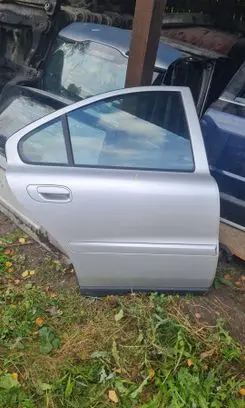 Volvo S60 Rear door