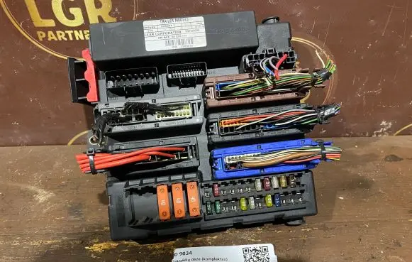 Opel Signum Fuse box set 13112914