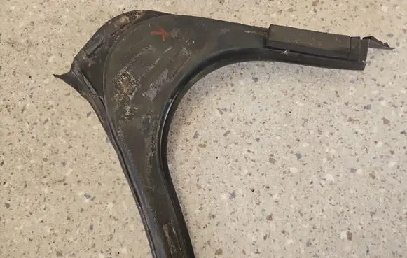 Maserati Ghibli Centre console side trim rear 670031750