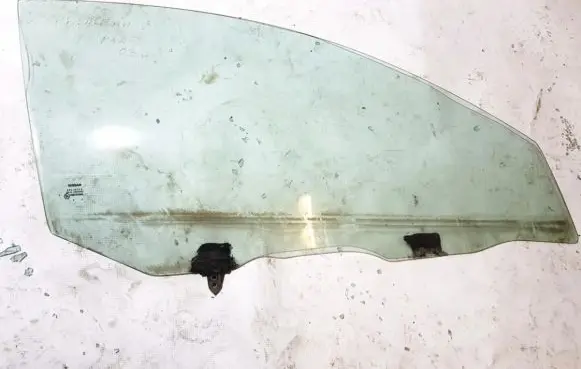 Nissan Primera Front door window glass four-door