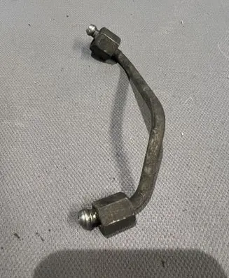 Fuel injector supply line/pipe