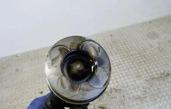 BMW 3 E46 Piston with connecting rod