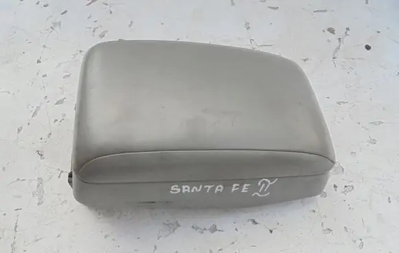 Hyundai Santa Fe Armrest PODOKIETNIK