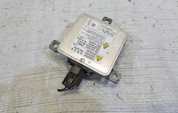 Mazda CX-5 Xenon control unit/module 