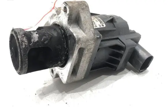 Opel Insignia A EGR valve 55566052