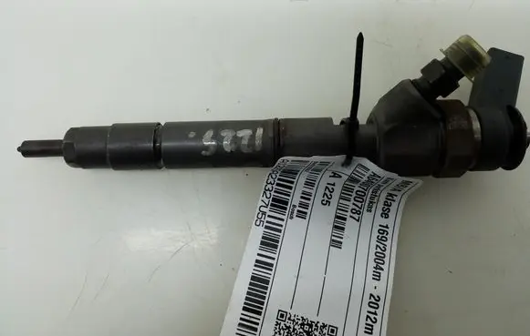 Mercedes-Benz A W169 Fuel injector A6400700787
