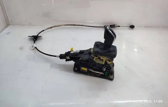 Volvo XC60 Gear shifter/selector 31367686