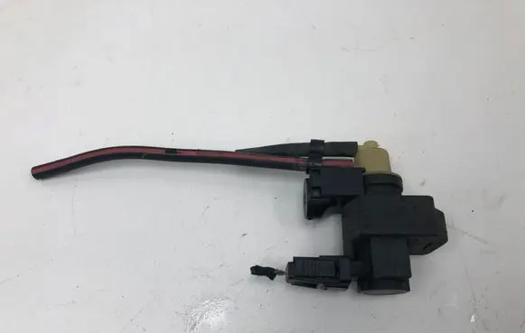 Hyundai ix35 Other engine bay part 35120