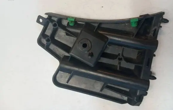 Volvo V60 Front bumper mounting bracket 30796625