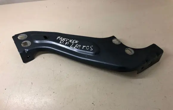 Peugeot Partner Headlight/headlamp mounting bracket