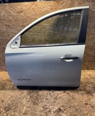Mitsubishi L200 Front door 