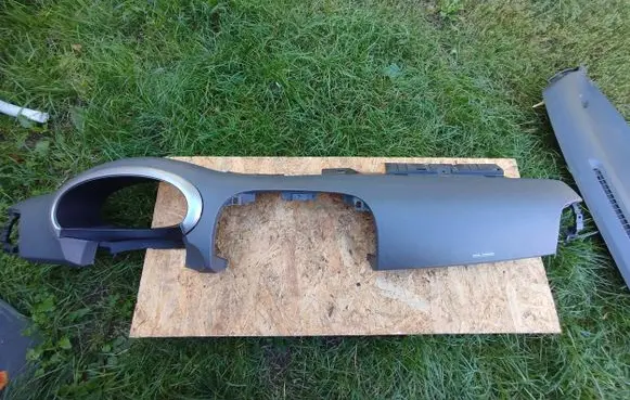 Nissan Micra Dashboard 68200AX700 K11145 6840AX700