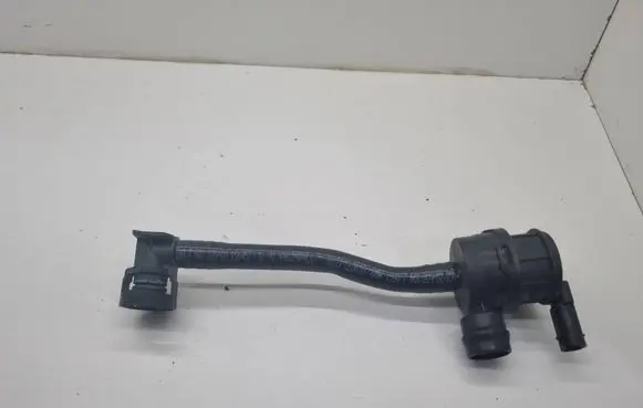 BMW 5 F10 F11 Breather valve 7601209 156457