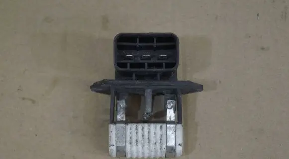 Hyundai ix35 Fan control module 