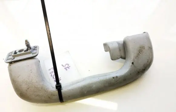 Opel Zafira B Rear interior roof grab handle 317382836
