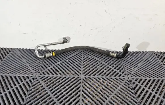 Toyota Prius (XW30) Air conditioning (A/C) pipe/hose TT11HP