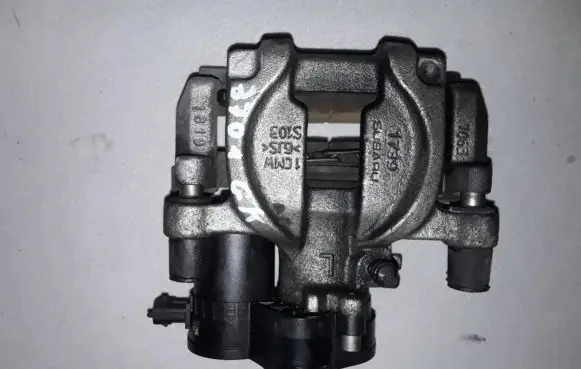 Subaru Forester SK Rear brake caliper 26620SJ010