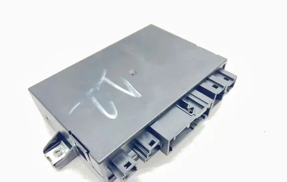Mercedes-Benz E W211 Tailgate/trunk control unit/module A2118705626 5ZA00846903