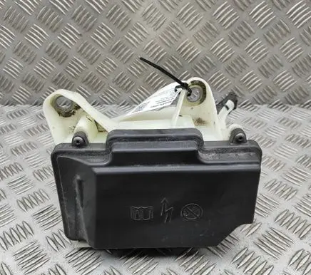 Mercedes-Benz C W205 Fuse module A0009822923 A0009822723