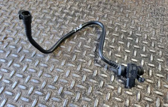 Volkswagen Tiguan Air pressure sensor 5QA612041AD 5Q0906207B