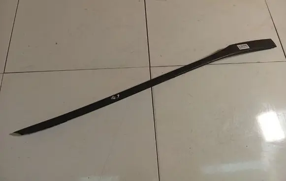 Opel Zafira A Windshield trim 76556MA