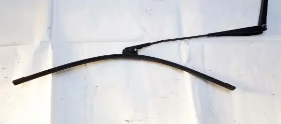 Ford Focus Front wiper blade arm 4M5117526AB