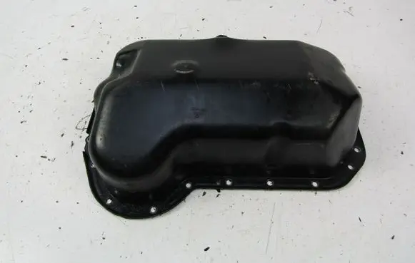Volkswagen PASSAT B5 Oil sump 