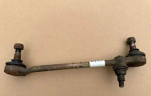 Nissan Patrol 160 Steering tie rod end 4856010J00 48560C6005