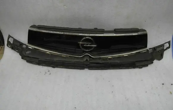 Opel Grandland X Front bumper upper radiator grill 9840128277 099473099474