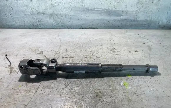 Ford Mustang VI Steering column universal joint FR3C3C662AE