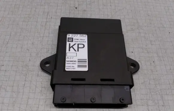 Opel Vectra C Door central lock control unit/module 9227562 5WK46002