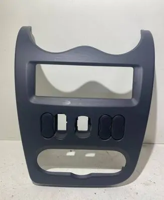 Dacia Sandero Radio/GPS head unit trim 8200739438 39951X 01387