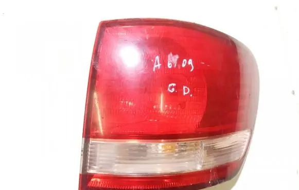 Toyota Avensis Verso Rear/tail lights