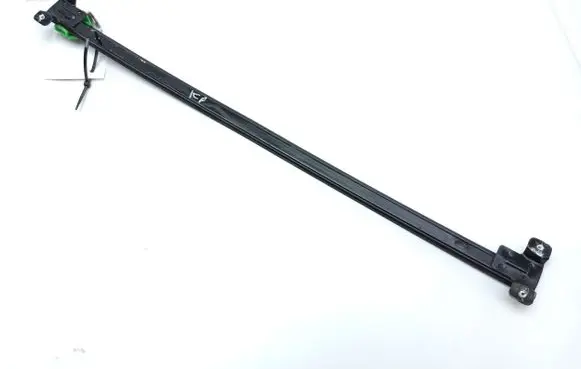 Mercedes-Benz ML W163 Front door windshield rail 