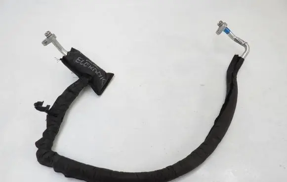 Opel Mokka B Air conditioning (A/C) pipe/hose 9826918180