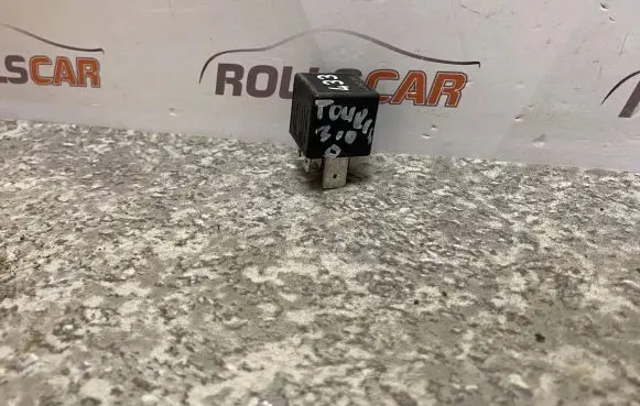 Volkswagen Touareg I Other relay 3D0951253A V23134B59X418