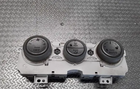 Mazda 6 Climate control unit E0002D