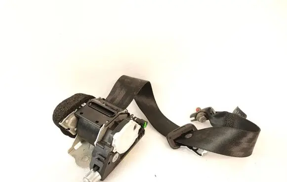 Volvo S60 Middle seatbelt (rear) 039822960