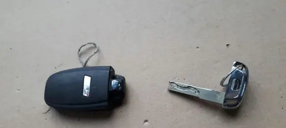 Audi A4 S4 B8 8K Ignition key/card 8T0959754AD