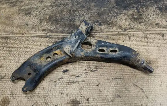 Skoda Yeti (5L) Front control arm 1K0407151BC