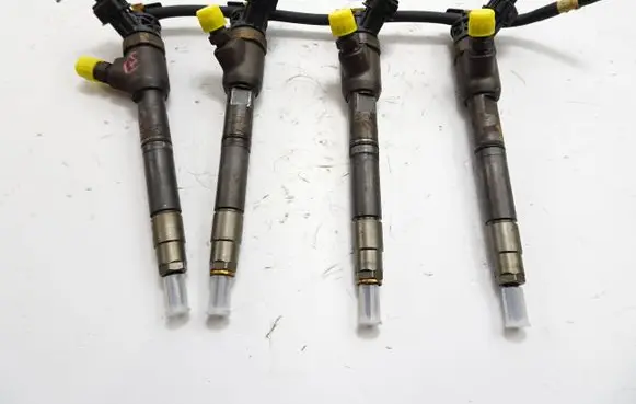 Fuel injector
