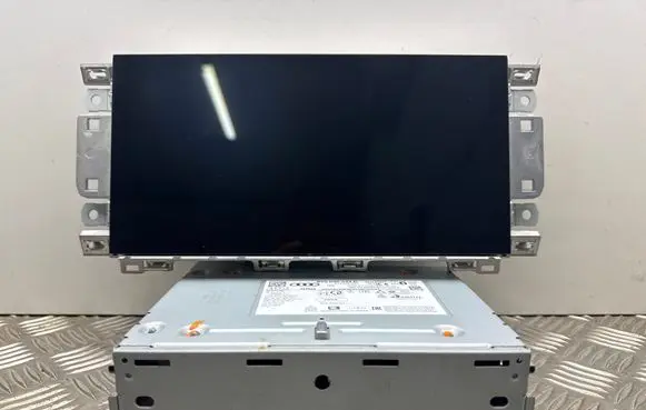 Audi A3 8Y Radio/CD/DVD/GPS head unit 8Y0035043D 8Y0919605