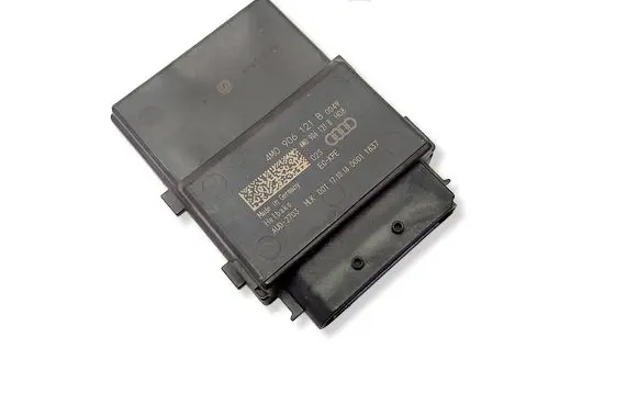 Audi Q7 4M Fuel injection pump control unit/module 4M0906121B
