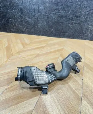 Mercedes-Benz ML W164 Turbo air intake inlet pipe/hose A6420908237