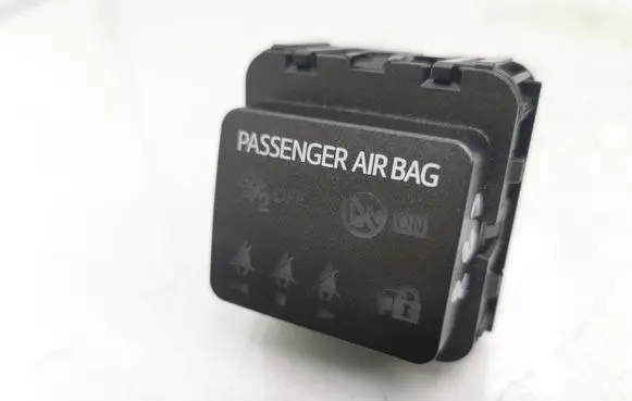 Toyota Auris E180 Seat belt warning relay 489168 1682637