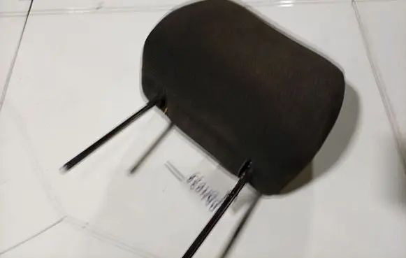 Toyota Avensis T250 Front seat headrest 
