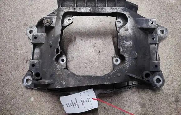 Audi A7 S7 4G Gearbox mounting bracket 4G0399263J