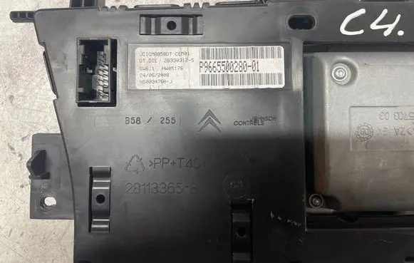Citroen C4 I Picasso Speedometer (instrument cluster) P9665500280 281133658 NS0034760J