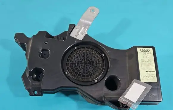 Audi A3 S3 8P Subwoofer speaker 8P4035382D IMPRK1391995